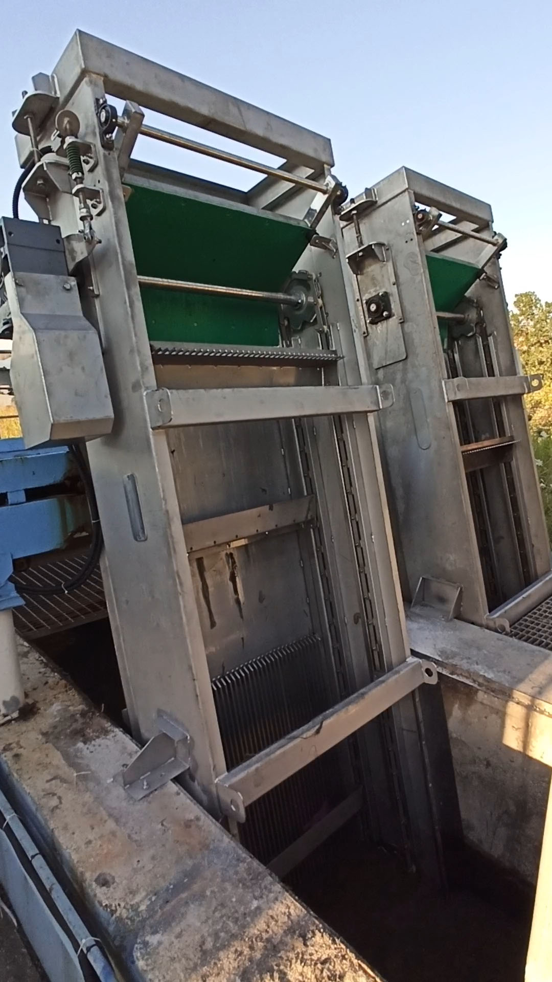 Önden Taramalı Çok Tırmıklı Izgara